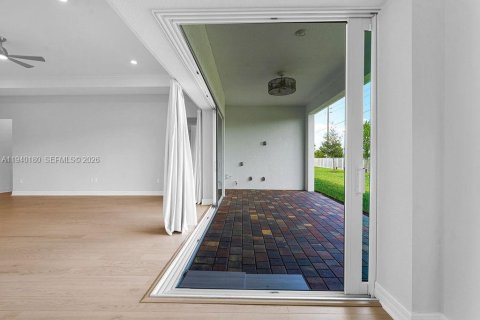 House in Lake Worth, Florida 3 bedrooms, 233.28 sq.m. № 2053871 - photo 23