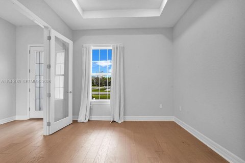 House in Lake Worth, Florida 3 bedrooms, 233.28 sq.m. № 2053871 - photo 6