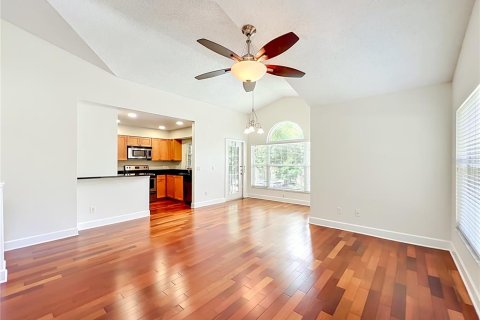 Condo in Orlando, Florida, 1 bedroom  № 2218329 - photo 6