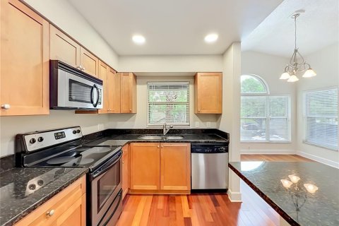 Condo in Orlando, Florida, 1 bedroom  № 2218329 - photo 12