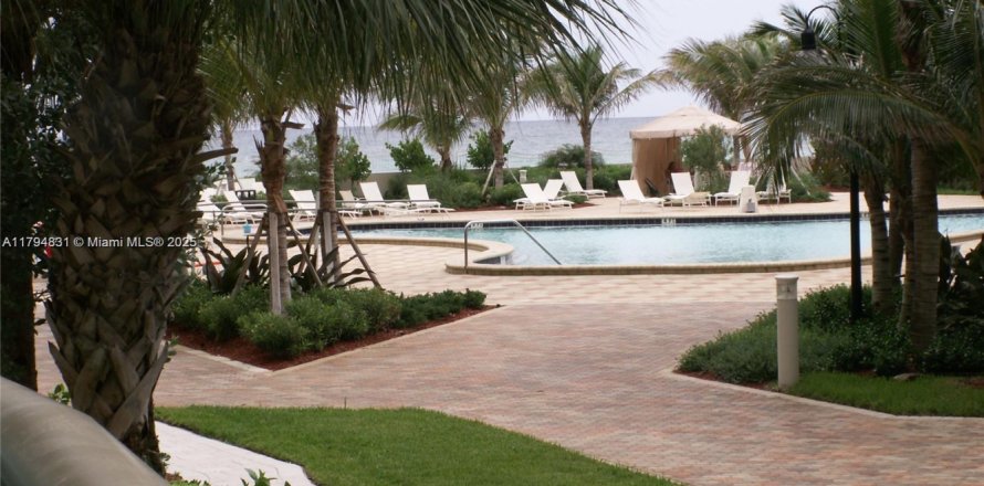 Condo à Hollywood, Floride, 1 chambre № 1725974
