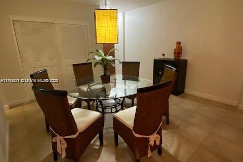 Condo in Hollywood, Florida, 1 bedroom  № 1725974 - photo 7