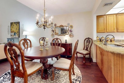 Townhouse in Haines City, Florida 3 bedrooms, 171.31 sq.m. № 1894039 - photo 10