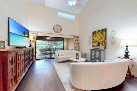 Townhouse in Haines City, Florida 3 bedrooms, 171.31 sq.m. № 1894039 - photo 12