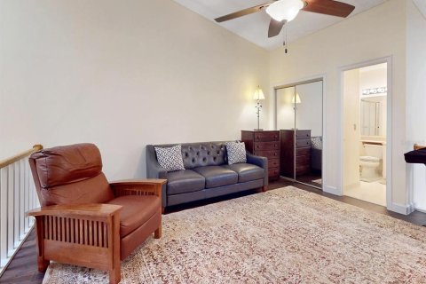 Townhouse in Haines City, Florida 3 bedrooms, 171.31 sq.m. № 1894039 - photo 20