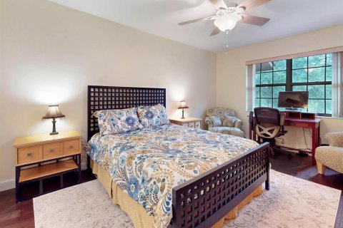 Townhouse in Haines City, Florida 3 bedrooms, 171.31 sq.m. № 1894039 - photo 24