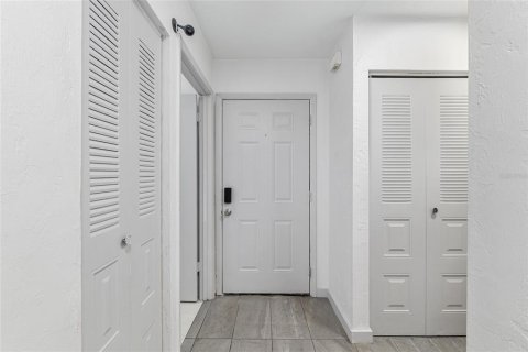 Condo in Gainesville, Florida, 2 bedrooms  № 1784908 - photo 4