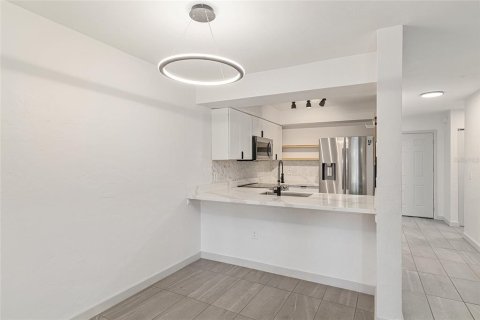 Condo in Gainesville, Florida, 2 bedrooms  № 1784908 - photo 14