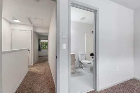 Condo in Gainesville, Florida, 2 bedrooms  № 1784908 - photo 29