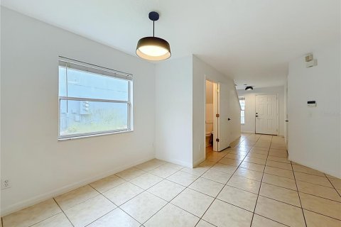 Touwnhouse à louer à Orlando, Floride: 3 chambres, 175.49 m2 № 2284066 - photo 15
