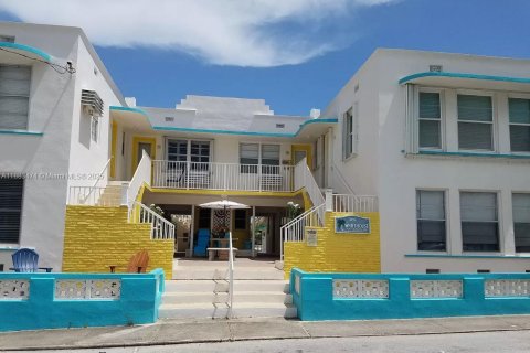 Estudio en el Condominio en Hollywood, Florida  № 1978328