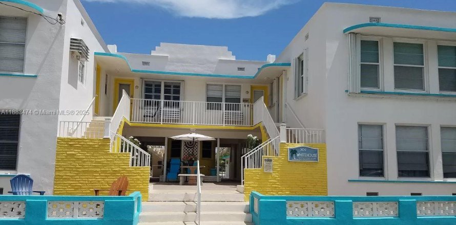 Estudio en el Condominio en Hollywood, Florida № 1978328