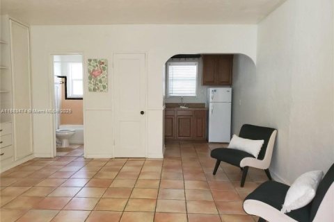 Condominio en venta en Hollywood, Florida, 31.59 m2 № 1978328 - foto 4