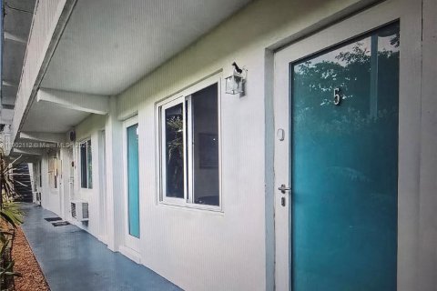Condominio en alquiler en Miami Beach, Florida, 1 dormitorio, 44.04 m2 № 1953479 - foto 11