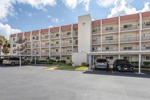 Condo in Venice, Florida, 2 bedrooms  № 1251507 - photo 2