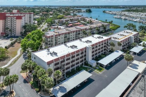 Condo in Venice, Florida, 2 bedrooms  № 1251507 - photo 1