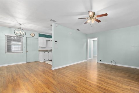 Купить виллу или дом в Клермон, Флорида 5 комнат, 127.09м2, № 1913654 - фото 3