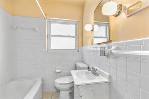 Купить виллу или дом в Клермон, Флорида 5 комнат, 127.09м2, № 1913654 - фото 11