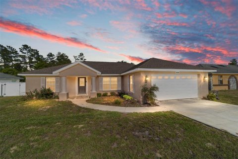 Casa en venta en Ocala, Florida, 4 dormitorios, 184.88 m2 № 1644740 - foto 1