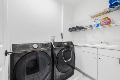 Touwnhouse à louer à Tampa, Floride: 3 chambres, 226.22 m2 № 2107488 - photo 23