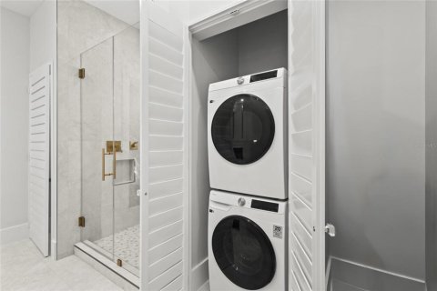 Купить виллу или дом в Сарасота, Флорида 5 комнат, 93.92м2, № 2431604 - фото 25