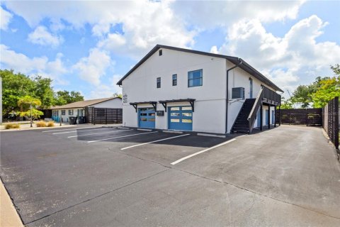 Commercial property in Bradenton, Florida 286.14 sq.m. № 2091398 - photo 2