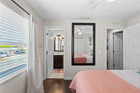 Commercial property in Bradenton, Florida 286.14 sq.m. № 2091398 - photo 21