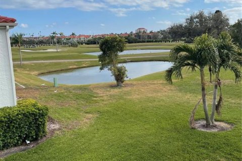 Touwnhouse à louer à Saint Petersburg, Floride: 3 chambres, 153.29 m2 № 2098777 - photo 5