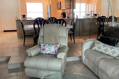 Touwnhouse à louer à Saint Petersburg, Floride: 3 chambres, 153.29 m2 № 2098777 - photo 22
