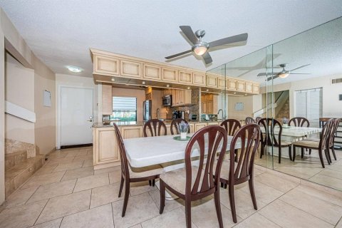 Touwnhouse à louer à Saint Petersburg, Floride: 3 chambres, 153.29 m2 № 2098777 - photo 23