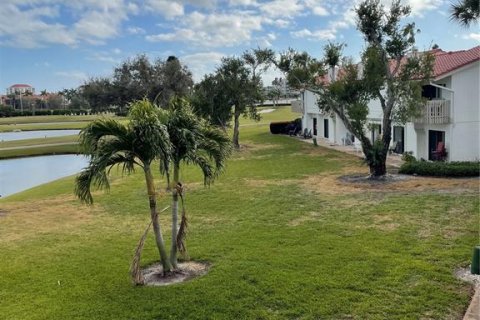 Touwnhouse à louer à Saint Petersburg, Floride: 3 chambres, 153.29 m2 № 2098777 - photo 4