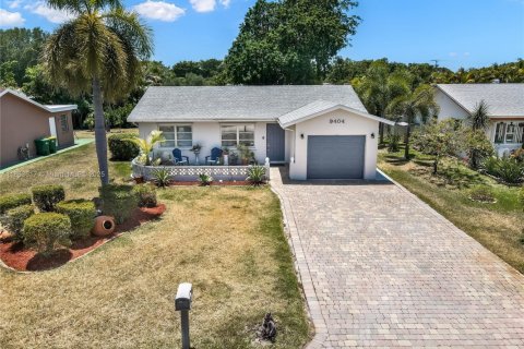 Купить виллу или дом в Тамарак, Флорида 2 спальни, 126.9м2, № 1926524 - фото 1