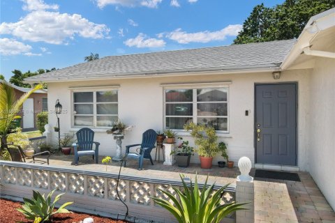 Купить виллу или дом в Тамарак, Флорида 2 спальни, 126.9м2, № 1926524 - фото 20