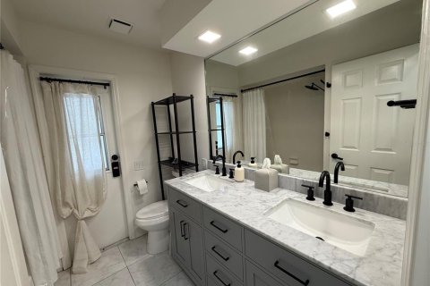 House in Port Charlotte, Florida 3 bedrooms, 177.81 sq.m. № 1881133 - photo 7