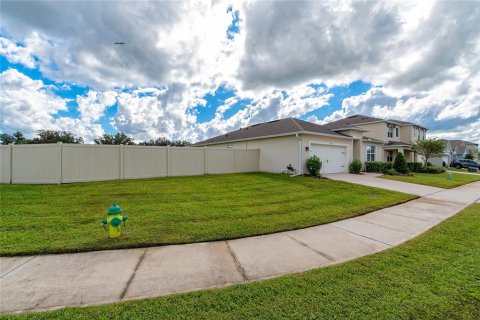 Villa ou maison à vendre à Sanford, Floride: 4 chambres, 168.25 m2 № 2420422 - photo 4