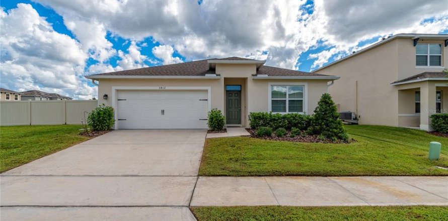 Villa ou maison à Sanford, Floride 4 chambres, 168.25 m2 № 2420422