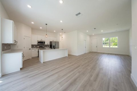 Villa ou maison à vendre à Ocala, Floride: 4 chambres, 167.41 m2 № 2117931 - photo 4