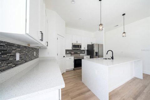 Villa ou maison à vendre à Ocala, Floride: 4 chambres, 167.41 m2 № 2117931 - photo 5