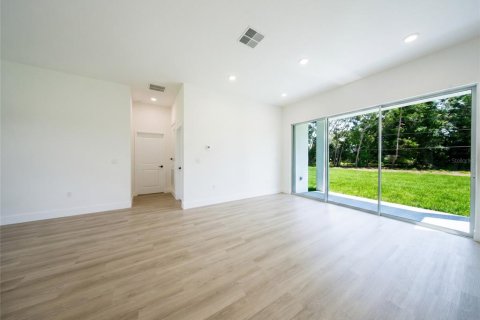 Villa ou maison à vendre à Ocala, Floride: 4 chambres, 167.41 m2 № 2117931 - photo 8