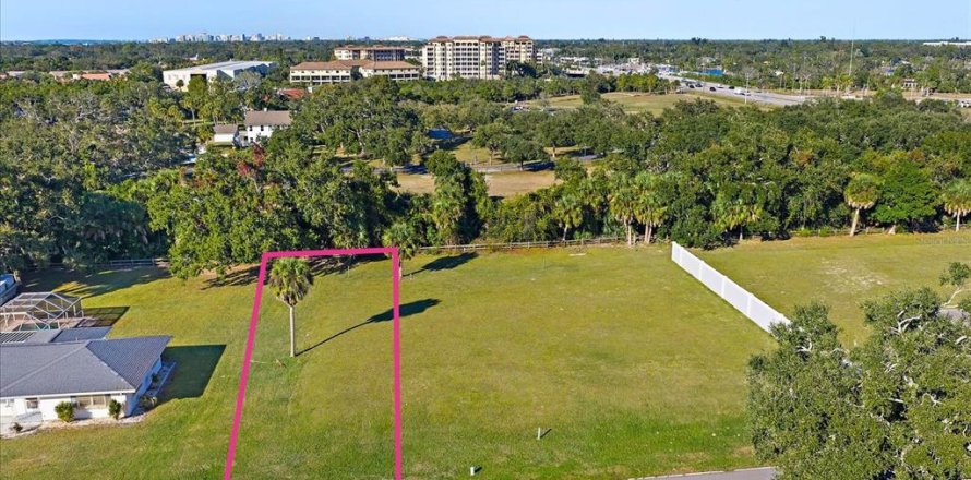 Land in Sarasota, Florida № 2104145