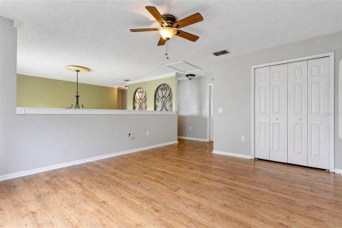 Casa en venta en Apopka, Florida, 3 dormitorios, 216.09 m2 № 2116862 - foto 15