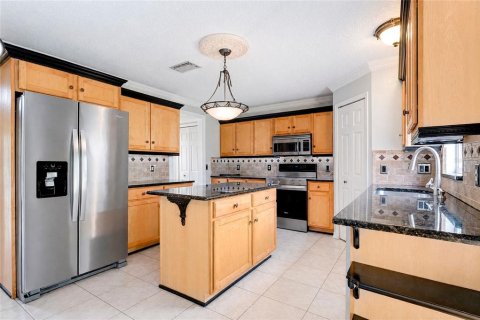 Casa en venta en Apopka, Florida, 3 dormitorios, 216.09 m2 № 2116862 - foto 2