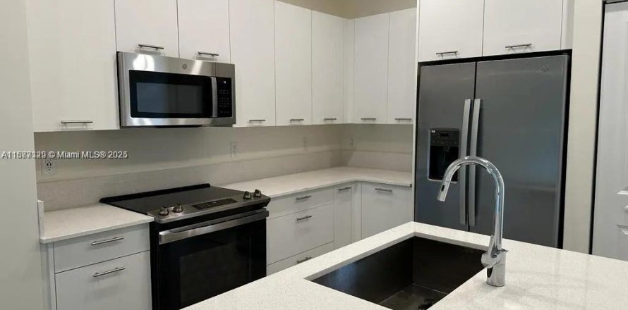 Condo à Doral, Floride, 2 chambres № 1922863