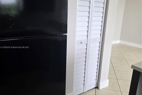 Condo in Homestead, Florida, 4 bedrooms  № 1946822 - photo 13