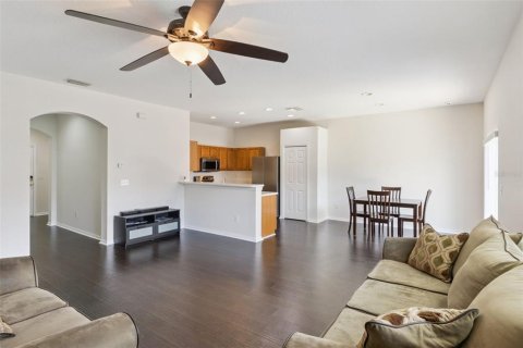 House in Seffner, Florida 3 bedrooms, 134.62 sq.m. № 2216651 - photo 7