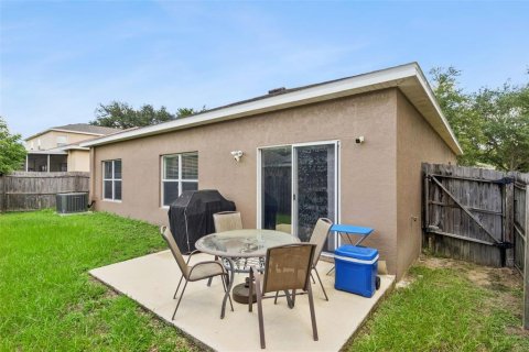 House in Seffner, Florida 3 bedrooms, 134.62 sq.m. № 2216651 - photo 27