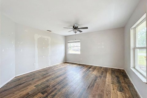 House in Brooksville, Florida 3 bedrooms, 115.94 sq.m. № 2125425 - photo 6