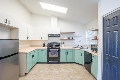 Купить виллу или дом в Палм-Кост, Флорида 6 комнат, 103.68м2, № 1840447 - фото 8