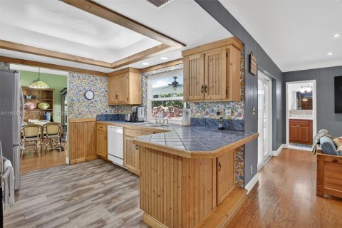 Casa en venta en Plantation, Florida, 4 dormitorios, 206.8 m2 № 1983061 - foto 16