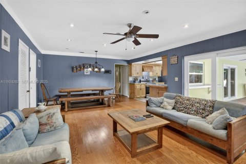 Casa en venta en Plantation, Florida, 4 dormitorios, 206.8 m2 № 1983061 - foto 18